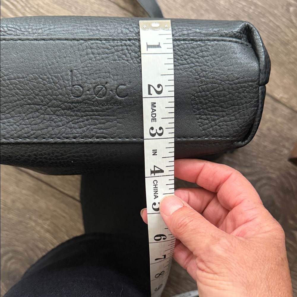 boc Black Leather Crossbody Bag - Picture 9 of 9